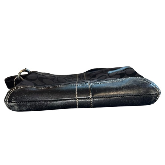 Coach Signature Buckle Duffle Bag - Picture 3 of 8